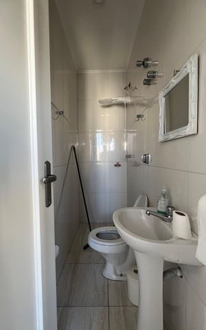 Apartamento à venda com 380m², 4 quartos e 3 vagas Apartamento à venda com 380m², 4 quartos e 3 vagasBanheiro de serviço