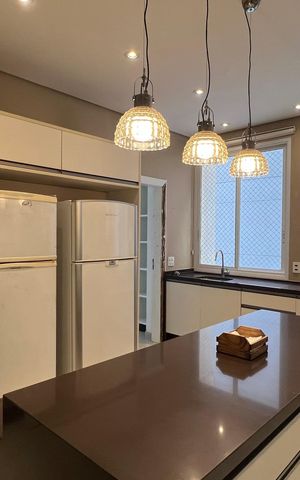Apartamento à venda com 380m², 4 quartos e 3 vagas Apartamento à venda com 380m², 4 quartos e 3 vagasCozinha