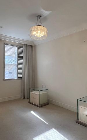 Apartamento à venda com 380m², 4 quartos e 3 vagas Apartamento à venda com 380m², 4 quartos e 3 vagasSuite 3