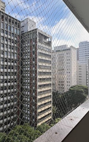 Apartamento à venda com 380m², 4 quartos e 3 vagas Apartamento à venda com 380m², 4 quartos e 3 vagasVaranda