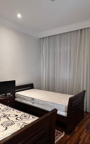 Apartamento à venda com 380m², 4 quartos e 3 vagas Apartamento à venda com 380m², 4 quartos e 3 vagasSuite 1