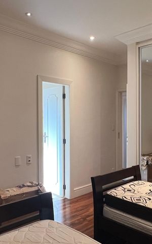 Apartamento à venda com 380m², 4 quartos e 3 vagas Apartamento à venda com 380m², 4 quartos e 3 vagasSuite 1