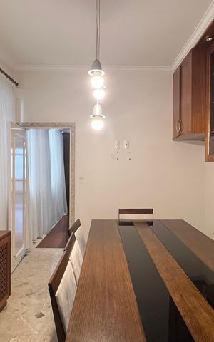 Apartamento à venda com 380m², 4 quartos e 3 vagas Apartamento à venda com 380m², 4 quartos e 3 vagasCopa