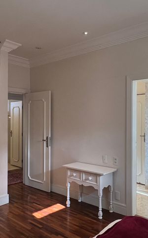 Apartamento à venda com 380m², 4 quartos e 3 vagas Apartamento à venda com 380m², 4 quartos e 3 vagasSuite 2