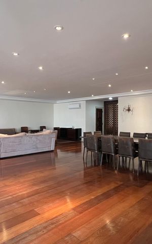 Apartamento à venda com 380m², 4 quartos e 3 vagas Apartamento à venda com 380m², 4 quartos e 3 vagasSalas