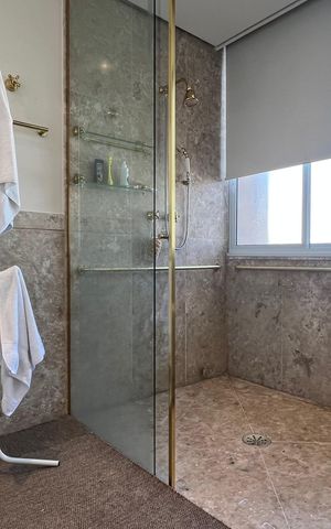 Apartamento à venda com 380m², 4 quartos e 3 vagas Apartamento à venda com 380m², 4 quartos e 3 vagasBanheiro da Suíte 3