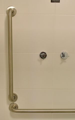 Studio à venda com 27m², 0 quarto e sem vaga Studio à venda com 27m², 0 quarto e sem vagaStudio Banheiro