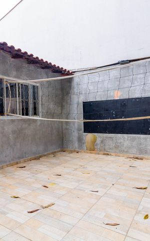 Casa à venda com 380m², 4 quartos e 4 vagas Casa à venda com 380m², 4 quartos e 4 vagasQuintal