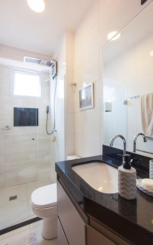 Apartamento para alugar com 58m², 2 quartos e 2 vagas Apartamento para alugar com 58m², 2 quartos e 2 vagasBanheiro da Suite