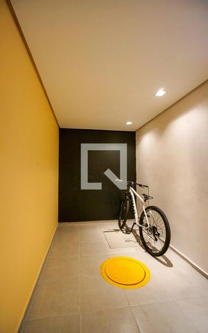 Apartamento à venda com 28m², 1 quarto e sem vaga Apartamento à venda com 28m², 1 quarto e sem vagaÁrea comum - Bicicletário
