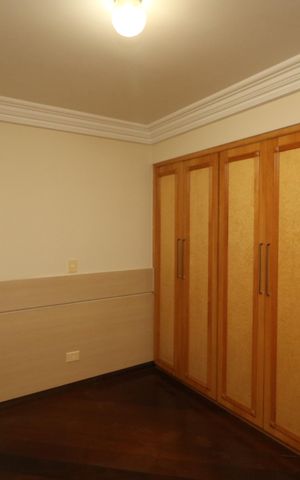 Apartamento à venda com 154m², 3 quartos e 2 vagasSuíte 2