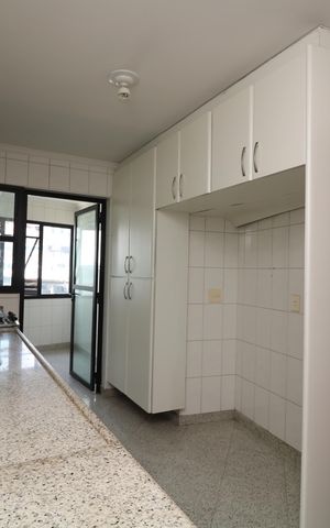 Apartamento à venda com 154m², 3 quartos e 2 vagasCozinha