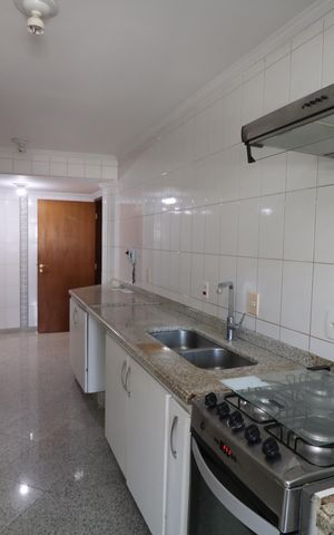 Apartamento à venda com 154m², 3 quartos e 2 vagasCozinha