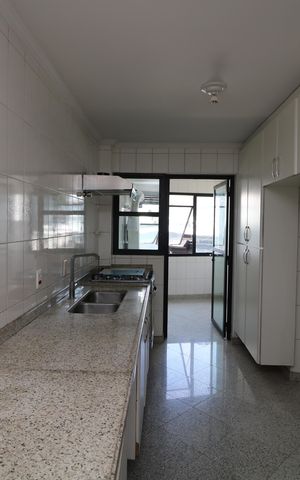 Apartamento à venda com 154m², 3 quartos e 2 vagasCozinha