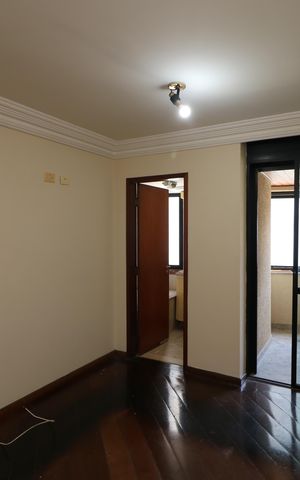 Apartamento à venda com 154m², 3 quartos e 2 vagasSuíte 1