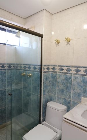 Apartamento à venda com 154m², 3 quartos e 2 vagasBanheiro da Suíte 2