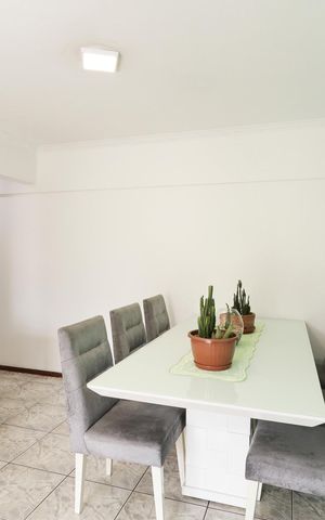Apartamento à venda com 72m², 2 quartos e 2 vagasSala