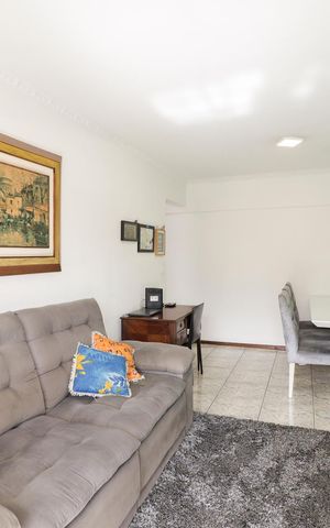 Apartamento à venda com 72m², 2 quartos e 2 vagasSala