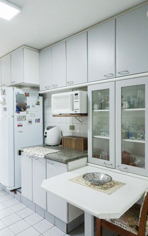 Apartamento à venda com 72m², 2 quartos e 2 vagasCozinha