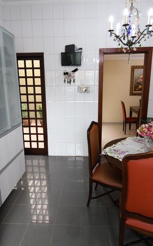 Casa à venda com 282m², 4 quartos e 2 vagasCozinha