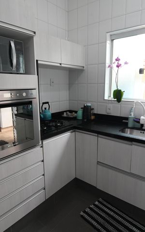 Casa à venda com 282m², 4 quartos e 2 vagasCozinha