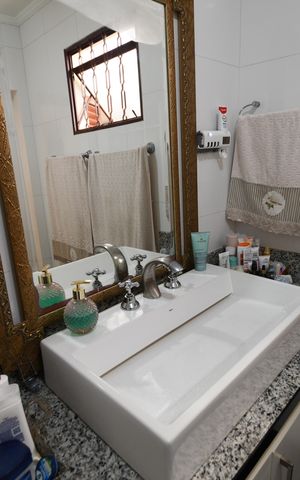 Casa à venda com 282m², 4 quartos e 2 vagasBanheiro da Suíte