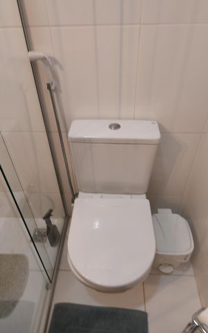 Casa à venda com 282m², 4 quartos e 2 vagasBanheiro 2