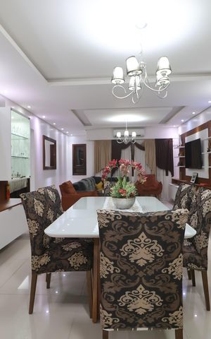 Casa à venda com 170m², 3 quartos e 3 vagasSala