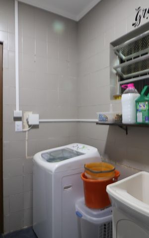 Casa à venda com 170m², 3 quartos e 3 vagasLavanderia