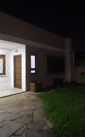 Casa à venda com 170m², 3 quartos e 3 vagasFachada