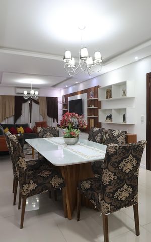 Casa à venda com 170m², 3 quartos e 3 vagasSala