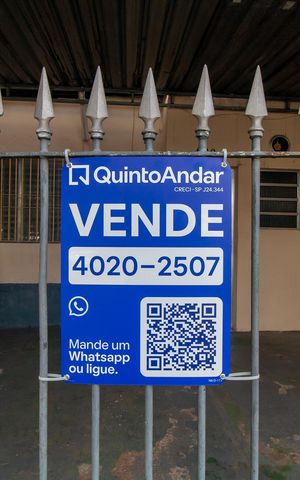 Casa à venda com 410m², 2 quartos e 1 vaga Casa à venda com 410m², 2 quartos e 1 vagaPlaca Instalada