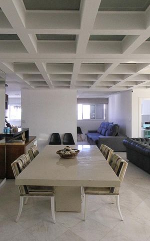 Apartamento para alugar com 380m², 4 quartos e 6 vagas Apartamento para alugar com 380m², 4 quartos e 6 vagasSala