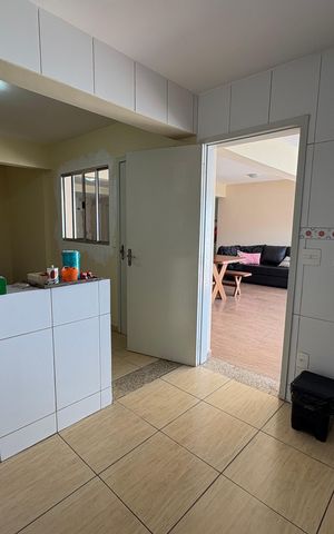 Casa à venda com 259m², 6 quartos e 2 vagasCasa 2- Cozinha