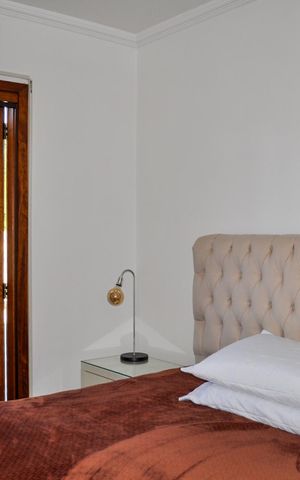 Casa de condomínio à venda com 230m², 3 quartos e 2 vagas Casa de condomínio à venda com 230m², 3 quartos e 2 vagasQuarto 1