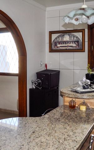 Casa de condomínio à venda com 230m², 3 quartos e 2 vagas Casa de condomínio à venda com 230m², 3 quartos e 2 vagasCozinha