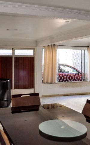 Casa de condomínio à venda com 230m², 3 quartos e 2 vagas Casa de condomínio à venda com 230m², 3 quartos e 2 vagasÁrea Gourmet