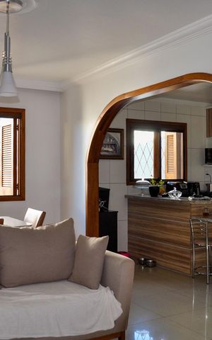 Casa de condomínio à venda com 230m², 3 quartos e 2 vagas Casa de condomínio à venda com 230m², 3 quartos e 2 vagasSala Sala
