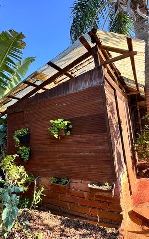 Casa à venda com 159m², 3 quartos e 2 vagas Casa à venda com 159m², 3 quartos e 2 vagasÁrea Externa