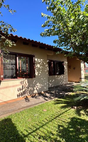 Casa à venda com 159m², 3 quartos e 2 vagas Casa à venda com 159m², 3 quartos e 2 vagasÁrea Externa