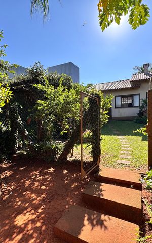 Casa à venda com 159m², 3 quartos e 2 vagas Casa à venda com 159m², 3 quartos e 2 vagasÁrea Externa