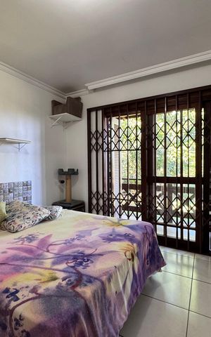 Casa à venda com 159m², 3 quartos e 2 vagas Casa à venda com 159m², 3 quartos e 2 vagasQuarto
