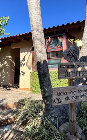 Casa à venda com 159m², 3 quartos e 2 vagas Casa à venda com 159m², 3 quartos e 2 vagasÁrea Externa