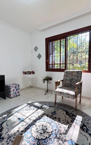 Casa à venda com 159m², 3 quartos e 2 vagas Casa à venda com 159m², 3 quartos e 2 vagasEscritório
