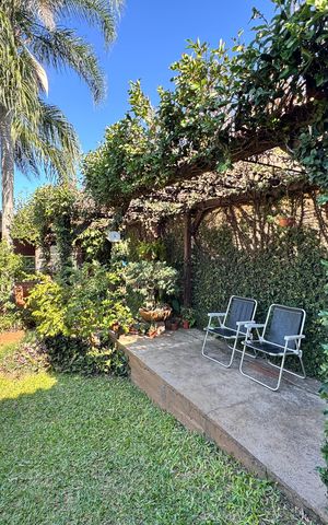 Casa à venda com 159m², 3 quartos e 2 vagas Casa à venda com 159m², 3 quartos e 2 vagasÁrea Externa
