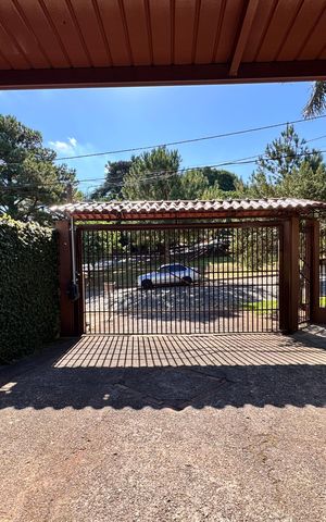 Casa à venda com 159m², 3 quartos e 2 vagas Casa à venda com 159m², 3 quartos e 2 vagasGaragem