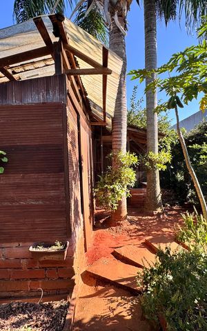 Casa à venda com 159m², 3 quartos e 2 vagas Casa à venda com 159m², 3 quartos e 2 vagasÁrea Externa