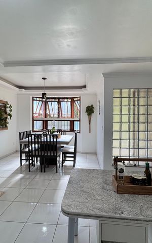 Casa à venda com 159m², 3 quartos e 2 vagas Casa à venda com 159m², 3 quartos e 2 vagasCozinha