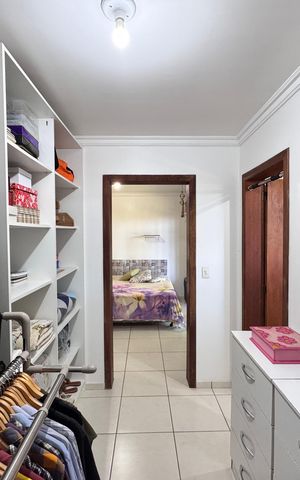 Casa à venda com 159m², 3 quartos e 2 vagas Casa à venda com 159m², 3 quartos e 2 vagasCloset