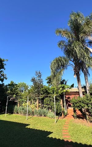Casa à venda com 159m², 3 quartos e 2 vagas Casa à venda com 159m², 3 quartos e 2 vagasÁrea Externa